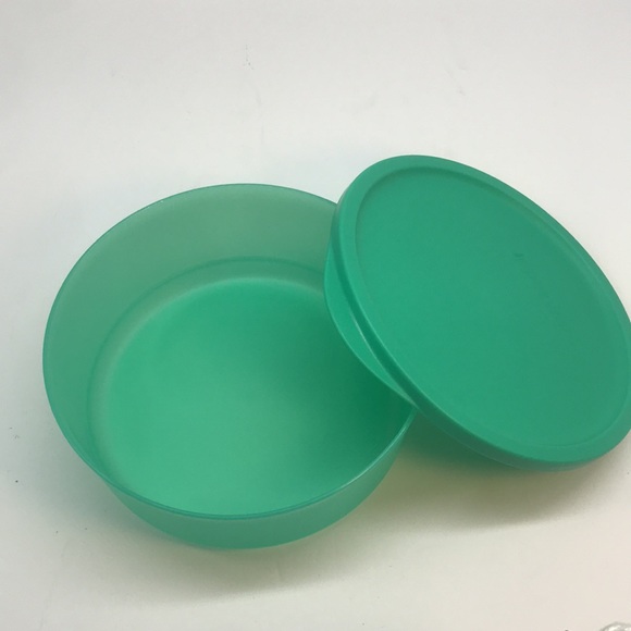 Tupperware Round Container Set of 4 Ideal for Refrigerator & microwave - Picture 11 of 12